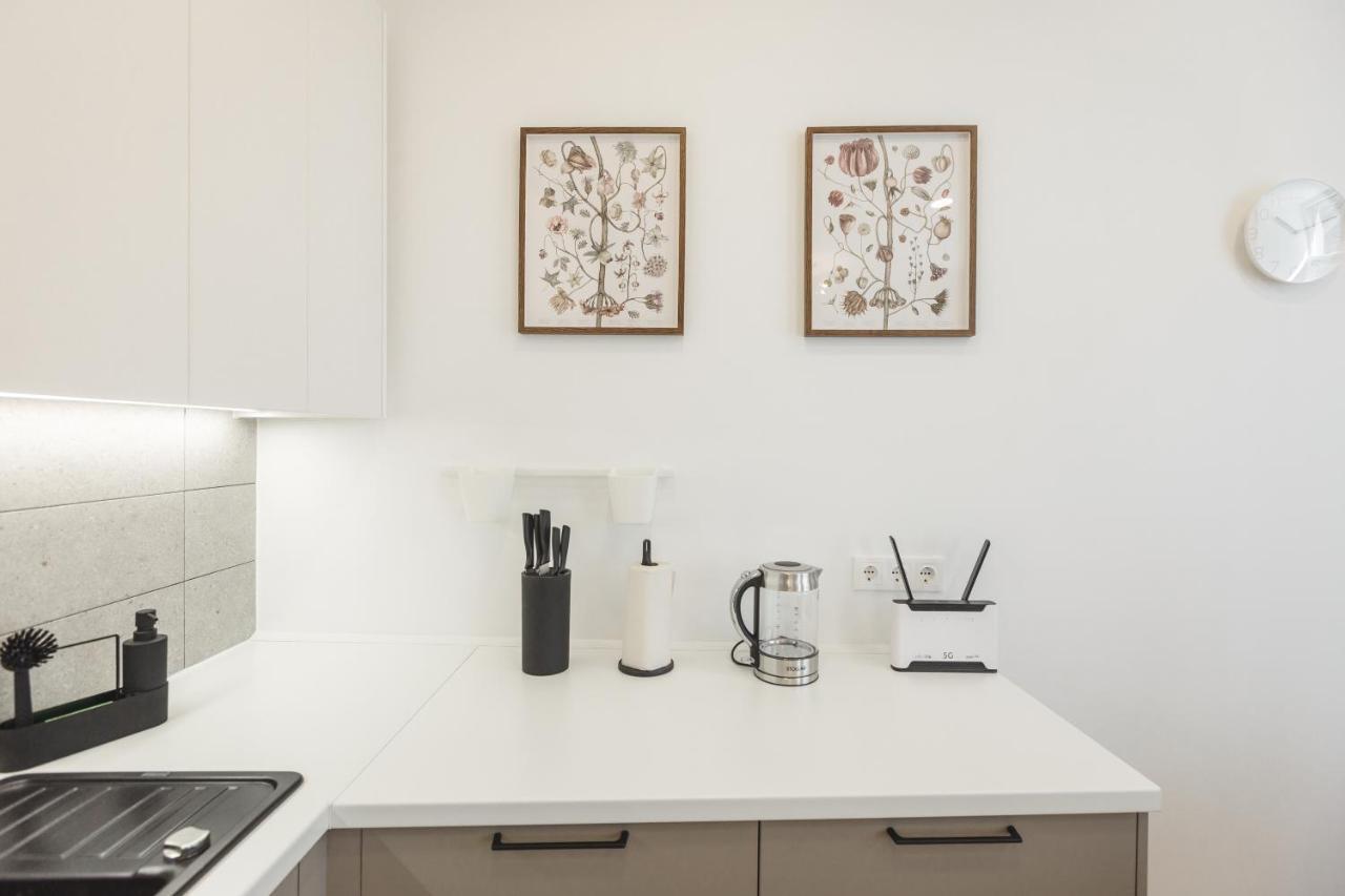 1212 Apartments With Free Parking Riga Bagian luar foto