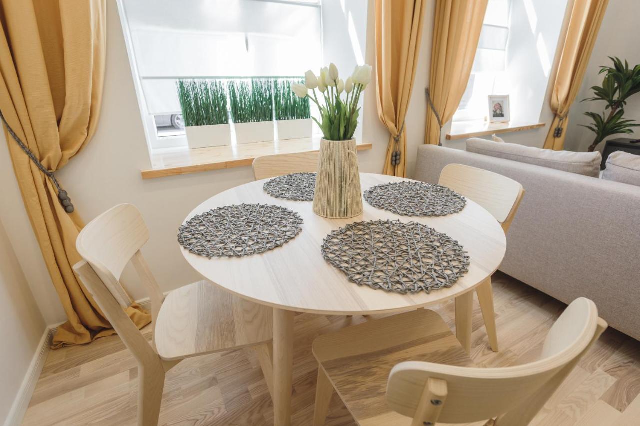 1212 Apartments With Free Parking Riga Bagian luar foto