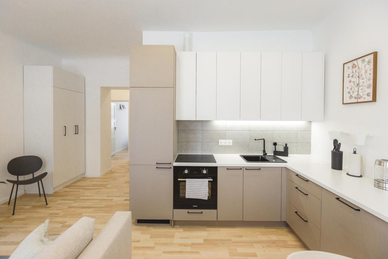 1212 Apartments With Free Parking Riga Bagian luar foto