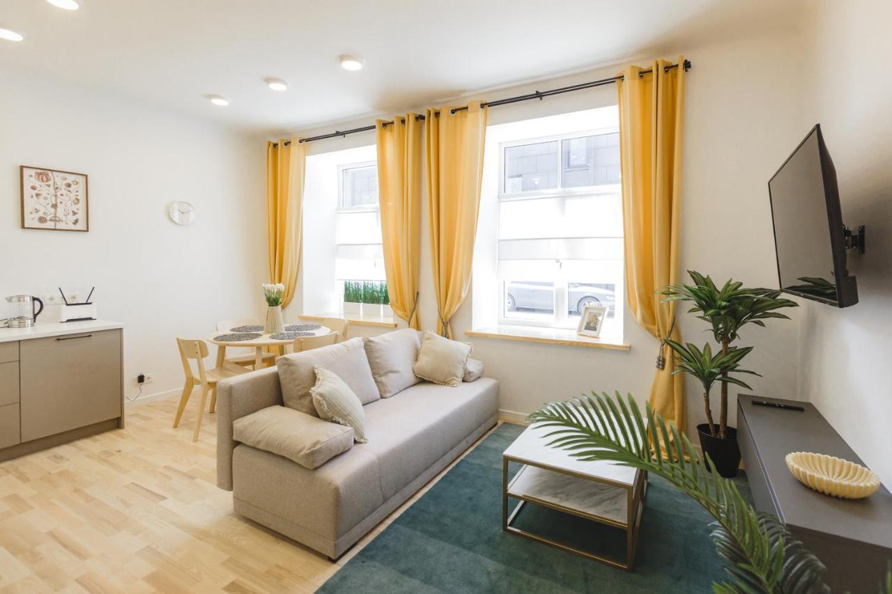 1212 Apartments With Free Parking Riga Bagian luar foto